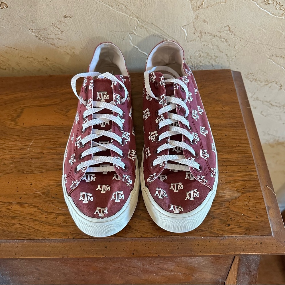 Row One Texas A&M Aggies Unisex All Over Logo Sneakers Mens 8.5 Women’s 10
